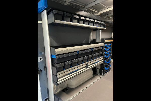 Volkswagen Crafter Automaat DSG Servicewagen 35 2.0 TDI 140pk euro6 L3H2 oude L2H1 Highline 3Persoons, Sortimo, RIJKLAARPRIJS