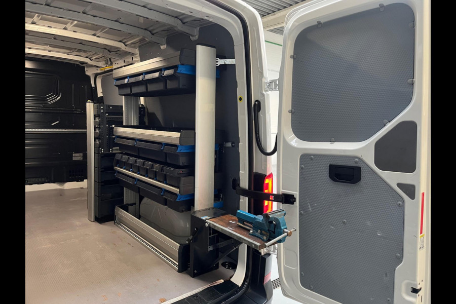 Volkswagen Crafter Automaat DSG Servicewagen 35 2.0 TDI 140pk euro6 L3H2 oude L2H1 Highline 3Persoons, Sortimo, RIJKLAARPRIJS