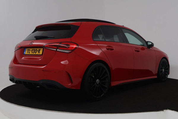 Mercedes-Benz A-Klasse 200 Business Solution AMG (PANORAMADAK, ACHTERUITRIJCAMERA, STOELVERWARMING, NAVIGATIE, PARKEERSENSOREN)