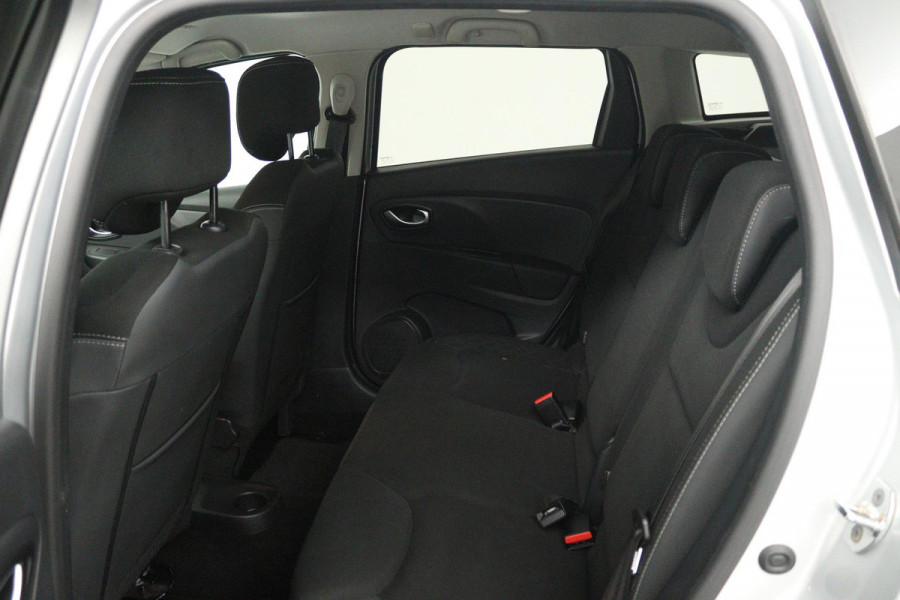 Renault Clio Estate 0.9 TCe Limited (TREKHAAK, NAVIGATIE, CAMERA, PARKEERSENSOREN, BLUETOOTH, CRUISE CONTROL)