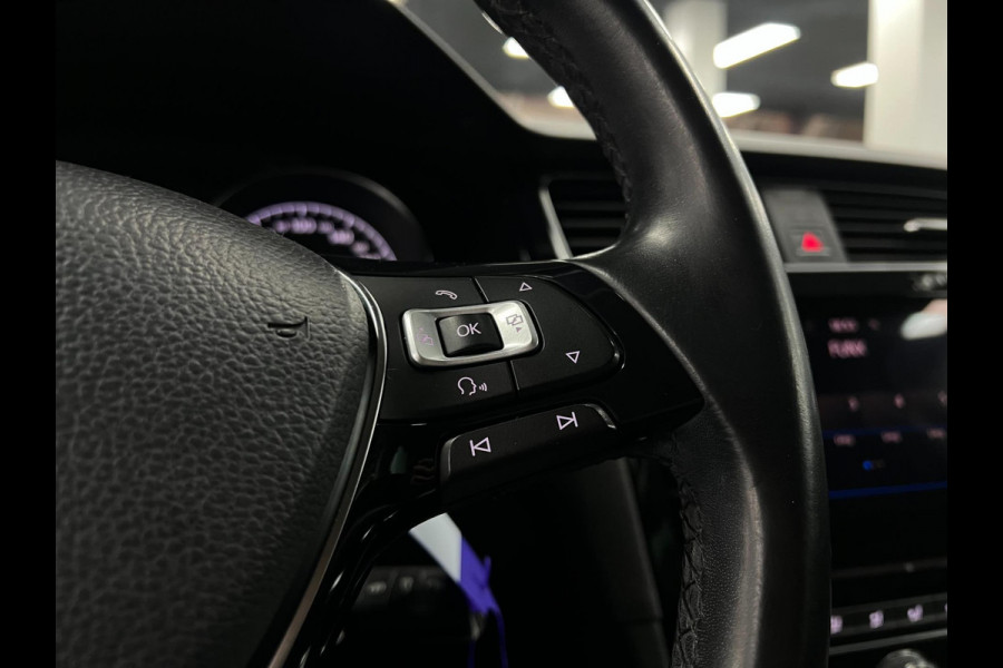 Volkswagen Golf 1.5 TSI R-Line | ACC | PDC | Carplay | LED |