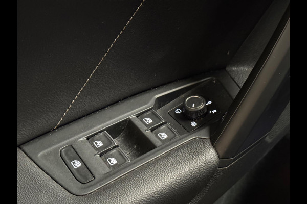 Volkswagen Tiguan 2.0 TSI 4Motion Highline Business R | Pano | Trekhaak | 360 Camera | Akrapovic | Leer | memory | Keyless