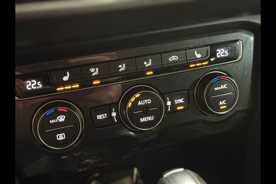 Volkswagen Tiguan 2.0 TSI 4Motion Highline Business R | Pano | Trekhaak | 360 Camera | Akrapovic | Leer | memory | Keyless