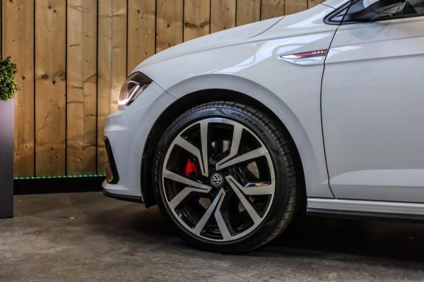 Volkswagen Polo 2.0 TSI GTI *Pano*DCC*Led*Camera*Keyless*