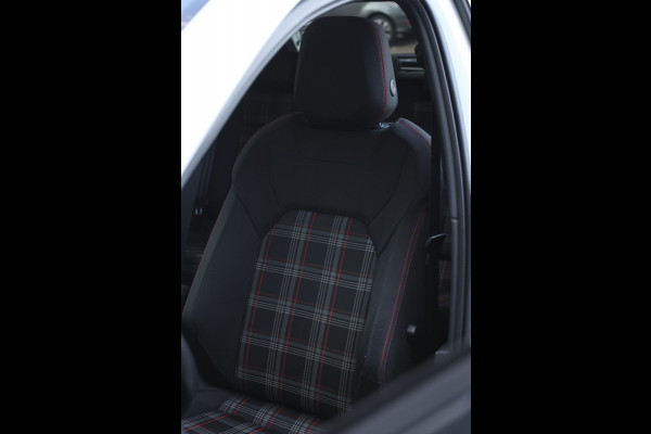 Volkswagen Polo 2.0 TSI GTI *Pano*DCC*Led*Camera*Keyless*