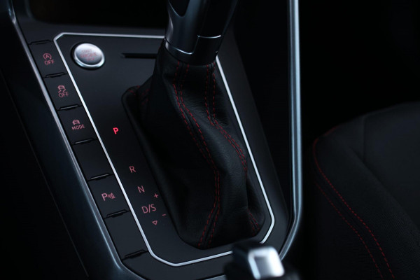 Volkswagen Polo 2.0 TSI GTI *Pano*DCC*Led*Camera*Keyless*