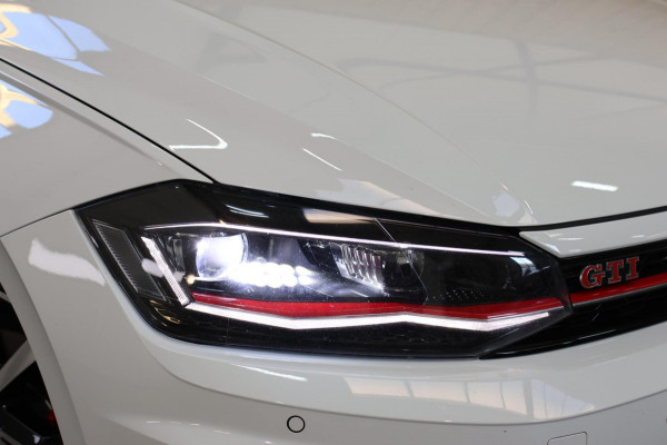 Volkswagen Polo 2.0 TSI GTI *Pano*DCC*Led*Camera*Keyless*