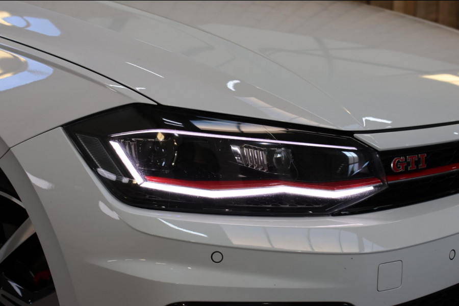 Volkswagen Polo 2.0 TSI GTI *Pano*DCC*Led*Camera*Keyless*