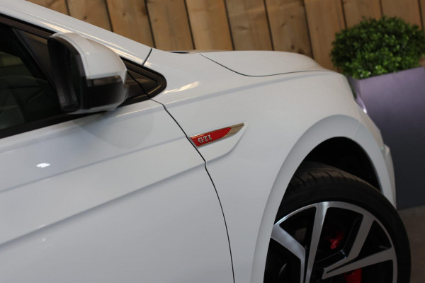 Volkswagen Polo 2.0 TSI GTI *Pano*DCC*Led*Camera*Keyless*