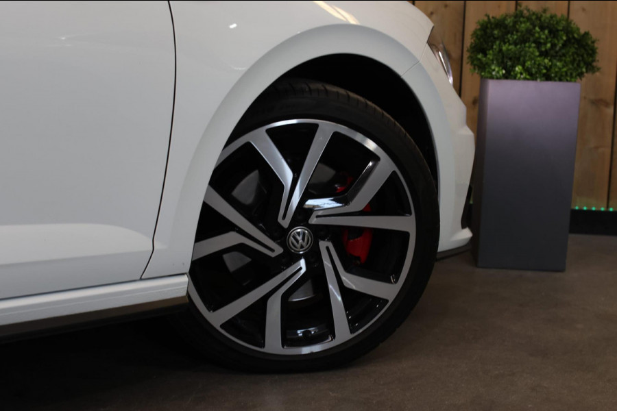 Volkswagen Polo 2.0 TSI GTI *Pano*DCC*Led*Camera*Keyless*