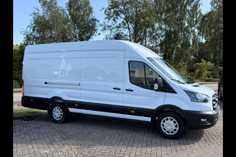 Ford Transit 350 2.0 TDCI L4H3 Trend RWD | SCI | 130pk | Navigatiesysteem SYNC4 | Stoelverwarming  | Elektrisch inklapbare buitenspiegels | Elektrisch verstelbare bestuurdersstoel | Passagiersairbag | Allweather banden | Laadruimte beschermingspakket | 150 watt/230V aansluitpunt tussen voorstoelen | Handmatige regeneratie roetfilter | Reservewiel | Centrale dubbele vergrendeling | LED Downlighter