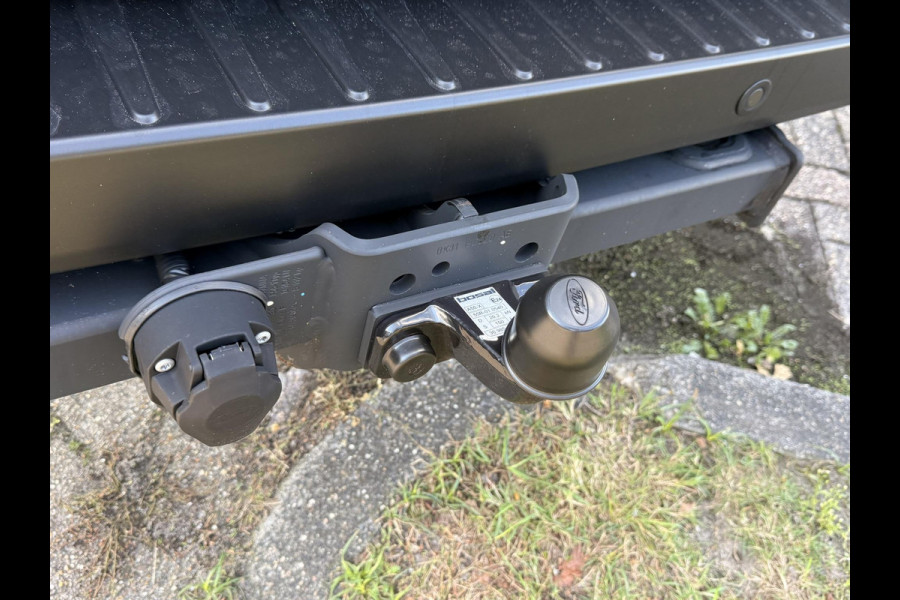 Ford Transit 350 2.0 TDCI L4H3 Trend RWD | SCI | 130pk | Navigatiesysteem SYNC4 | Stoelverwarming  | Elektrisch inklapbare buitenspiegels | Elektrisch verstelbare bestuurdersstoel | Passagiersairbag | Allweather banden | Laadruimte beschermingspakket | 150 watt/230V aansluitpunt tussen voorstoelen | Handmatige regeneratie roetfilter | Reservewiel | Centrale dubbele vergrendeling | LED Downlighter