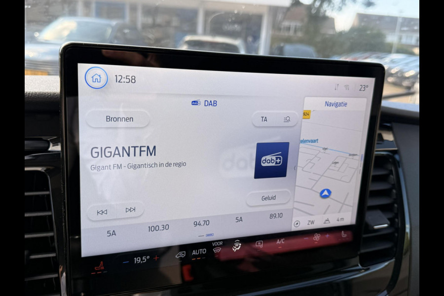 Ford Transit 350 2.0 TDCI L4H3 Trend RWD | SCI | 130pk | Navigatiesysteem SYNC4 | Stoelverwarming  | Elektrisch inklapbare buitenspiegels | Elektrisch verstelbare bestuurdersstoel | Passagiersairbag | Allweather banden | Laadruimte beschermingspakket | 150 watt/230V aansluitpunt tussen voorstoelen | Handmatige regeneratie roetfilter | Reservewiel | Centrale dubbele vergrendeling | LED Downlighter