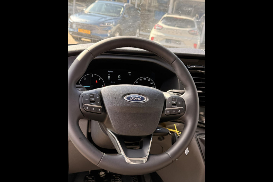 Ford Transit 350 2.0 TDCI L4H3 Trend RWD | 130pk | Navigatiesysteem SYNC4 | Stoelverwarming  | Elektrisch inklapbare buitenspiegels | Elektrisch verstelbare bestuurdersstoel | Passagiersairbag | Allweather banden | Laadruimte beschermingspakket | 150 watt/230V aansluitpunt tussen voorstoelen | Handmatige regeneratie roetfilter | Reservewiel | Centrale dubbele vergrendeling | LED Downlighter