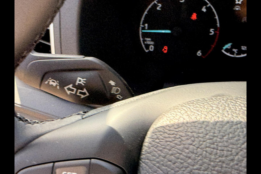 Ford Transit 350 2.0 TDCI L4H3 Trend RWD | 130pk | Navigatiesysteem SYNC4 | Stoelverwarming  | Elektrisch inklapbare buitenspiegels | Elektrisch verstelbare bestuurdersstoel | Passagiersairbag | Allweather banden | Laadruimte beschermingspakket | 150 watt/230V aansluitpunt tussen voorstoelen | Handmatige regeneratie roetfilter | Reservewiel | Centrale dubbele vergrendeling | LED Downlighter