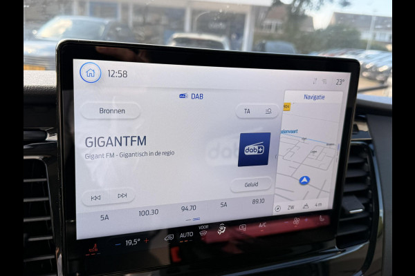 Ford Transit 350 2.0 TDCI L4H3 Trend RWD | 130pk | Navigatiesysteem SYNC4 | Stoelverwarming  | Elektrisch inklapbare buitenspiegels | Elektrisch verstelbare bestuurdersstoel | Passagiersairbag | Allweather banden | Laadruimte beschermingspakket | 150 watt/230V aansluitpunt tussen voorstoelen | Handmatige regeneratie roetfilter | Reservewiel | Centrale dubbele vergrendeling | LED Downlighter