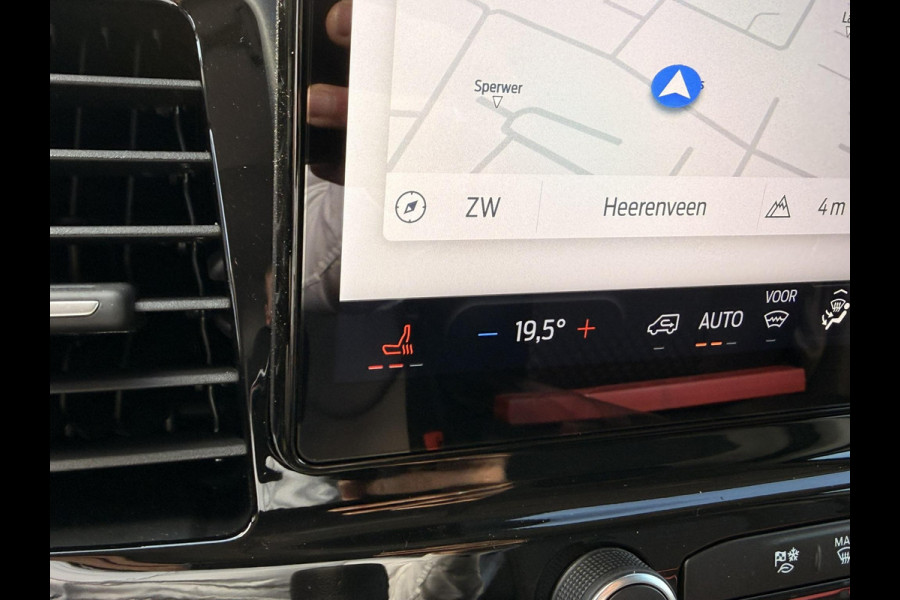 Ford Transit 350 2.0 TDCI L4H3 Trend RWD | 130pk | Navigatiesysteem SYNC4 | Stoelverwarming  | Elektrisch inklapbare buitenspiegels | Elektrisch verstelbare bestuurdersstoel | Passagiersairbag | Allweather banden | Laadruimte beschermingspakket | 150 watt/230V aansluitpunt tussen voorstoelen | Handmatige regeneratie roetfilter | Reservewiel | Centrale dubbele vergrendeling | LED Downlighter