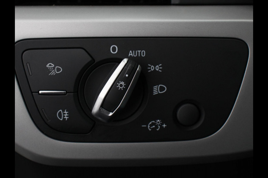 Audi A4 Avant 40 TFSI 204pk Prestige Plus S-Tronic | Navigatie | Climate Control | Camera | Electrisch bedienbare achterklep | Virtual Cockpit | Led | Dab | Stoelverwarming