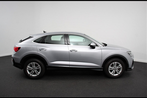 Audi Q3 Sportback 45 TFSI Attitude Plus PHEV 245 PK | Climatronic | Adaptive Cruise control | PDC V + A | Navigatie | Elektrische Kofferbak | Lichtmetalen Velgen