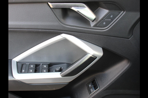 Audi Q3 Sportback 45 TFSI Attitude Plus PHEV 245 PK | Climatronic | Adaptive Cruise control | PDC V + A | Navigatie | Elektrische Kofferbak | Lichtmetalen Velgen