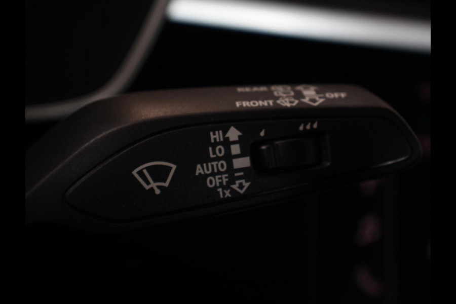 Audi Q3 Sportback 45 TFSI Attitude Plus PHEV 245 PK | Climatronic | Adaptive Cruise control | PDC V + A | Navigatie | Elektrische Kofferbak | Lichtmetalen Velgen