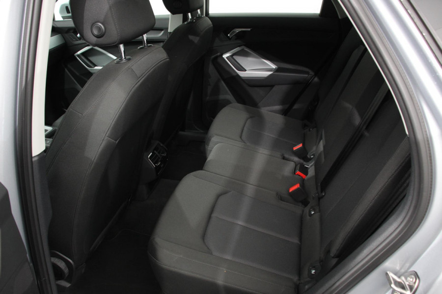 Audi Q3 Sportback 45 TFSI Attitude Plus PHEV 245 PK | Climatronic | Adaptive Cruise control | PDC V + A | Navigatie | Elektrische Kofferbak | Lichtmetalen Velgen