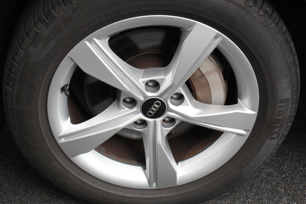 Audi A4 Avant 40 TFSI Advanced Prestige Plus Navigatie Adaptive Cruise Control Lane Assist Stoelverwarming Elektrische Achterklep