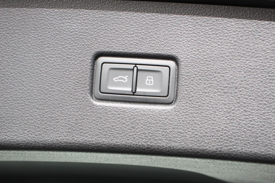 Audi Q5 Sportback 50 TFSI e S Edition S-Tronic Plug in Hybrid DEMO! Navigatie Climate Control Camera Adaptive Cruise Control Elektrische Achterklep Led Matrix Stoelverwarming