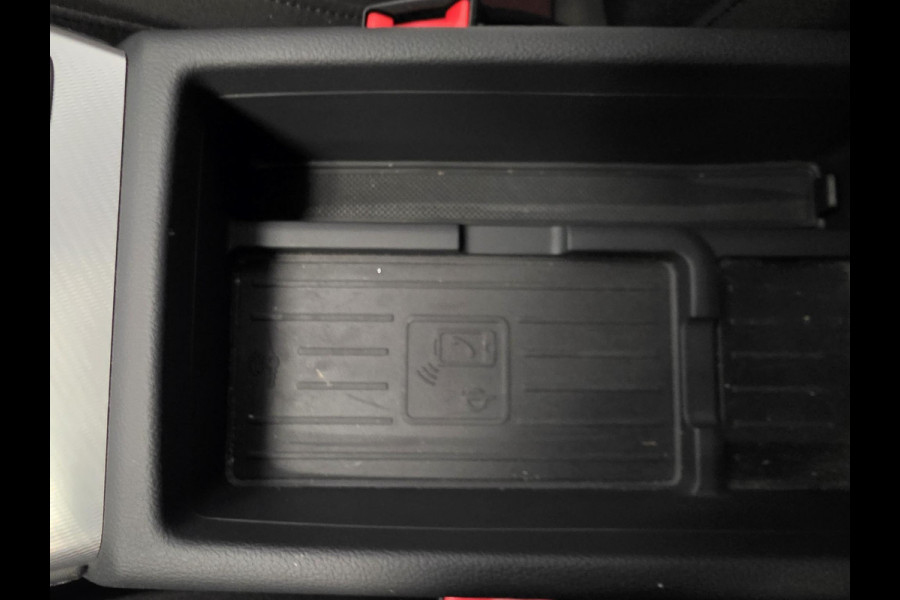 Audi A4 Avant 40 TFSI S-Tronic Business Aut New Model 2021! Airco ECC Navi Cruise Control Facelift 204 pk