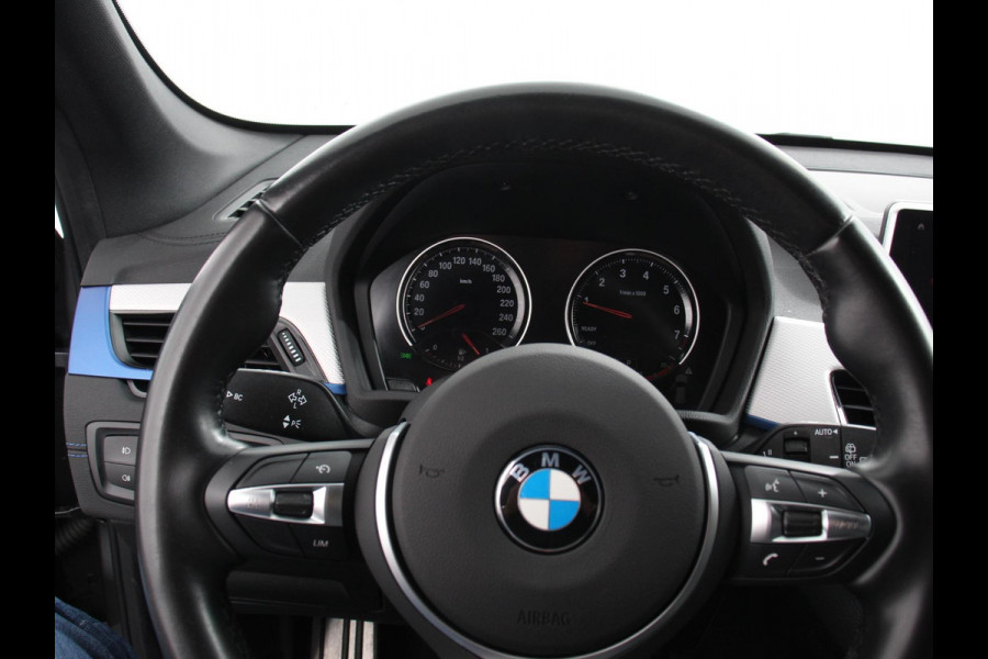 BMW X1 sDrive18i Automaat M-Sport | Navigatie | Cruise Control | Stoelverwarming  | Elektrische achterklep | Climate Control | Lichtmetalen velgen