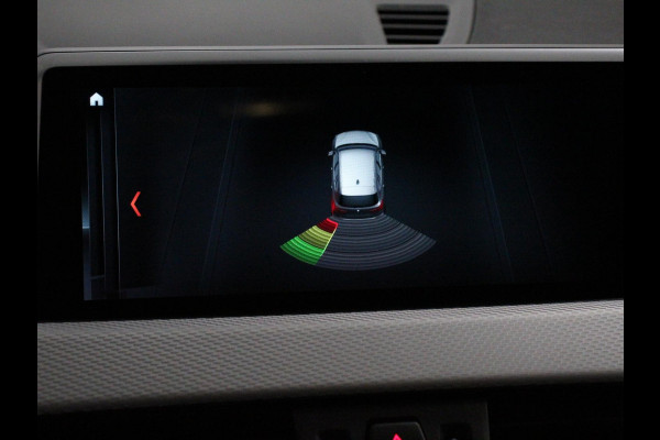 BMW X1 sDrive18i Automaat M-Sport | Navigatie | Cruise Control | Stoelverwarming  | Elektrische achterklep | Climate Control | Lichtmetalen velgen