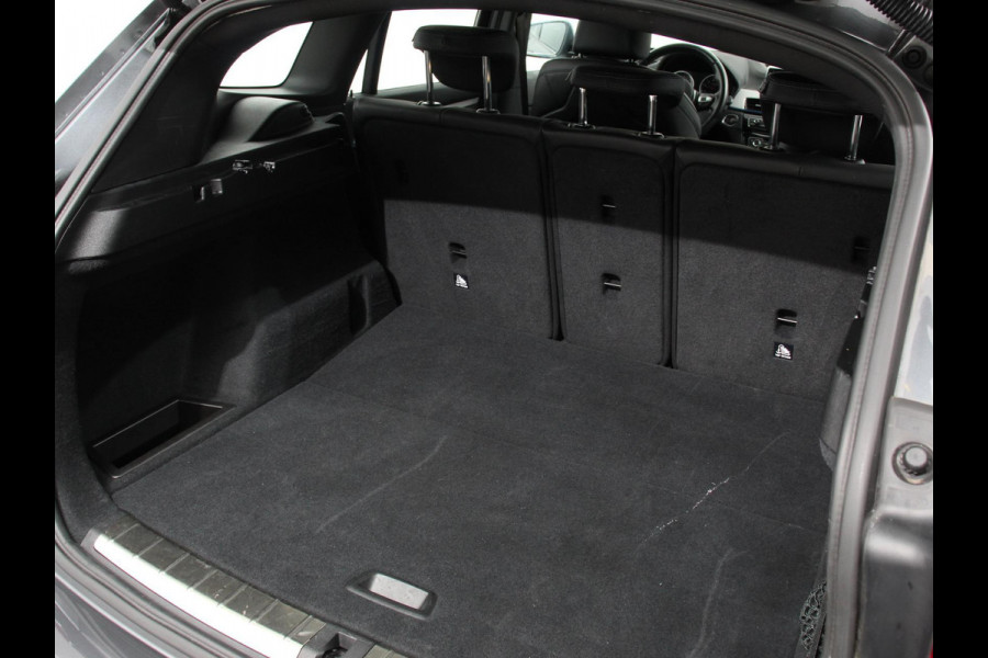 BMW X1 sDrive18i Automaat M-Sport | Navigatie | Cruise Control | Stoelverwarming  | Elektrische achterklep | Climate Control | Lichtmetalen velgen