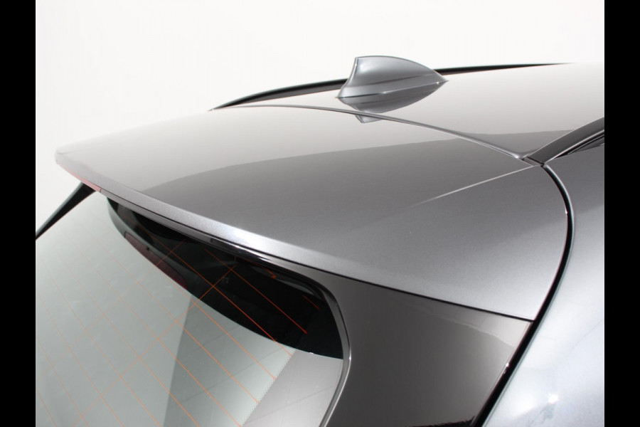 BMW X1 sDrive18i Automaat M-Sport | Navigatie | Cruise Control | Stoelverwarming  | Elektrische achterklep | Climate Control | Lichtmetalen velgen