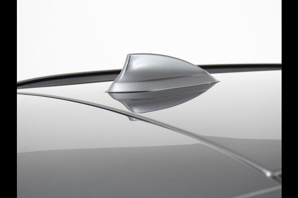 BMW X1 sDrive18i Automaat M-Sport | Navigatie | Cruise Control | Stoelverwarming  | Elektrische achterklep | Climate Control | Lichtmetalen velgen