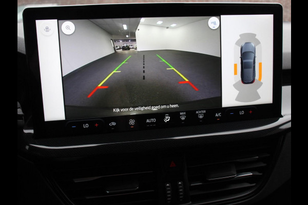 Ford Focus 1.0 125 PK Hybrid ST Line Groot Scherm! Navigatie Climate Control Led Dab Camera Parkeer sensoren Cruise Control Lichtmetalen velgen Prijs Incl. BOVAG Garantie