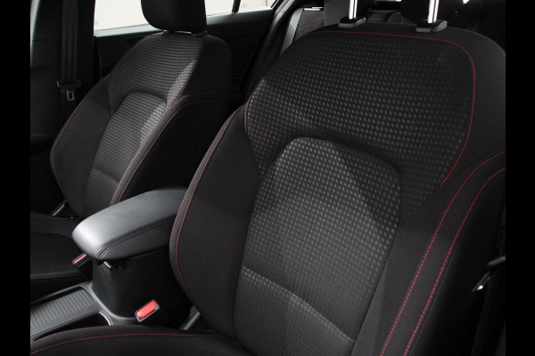 Ford Focus 1.0 125 PK Hybrid ST Line Groot Scherm! Navigatie Climate Control Led Dab Camera Parkeer sensoren Cruise Control Lichtmetalen velgen Prijs Incl. BOVAG Garantie