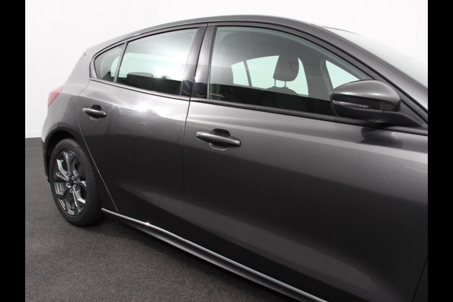 Ford Focus 1.0 125 PK Hybrid ST Line Groot Scherm! Navigatie Climate Control Led Dab Camera Parkeer sensoren Cruise Control Lichtmetalen velgen Prijs Incl. BOVAG Garantie