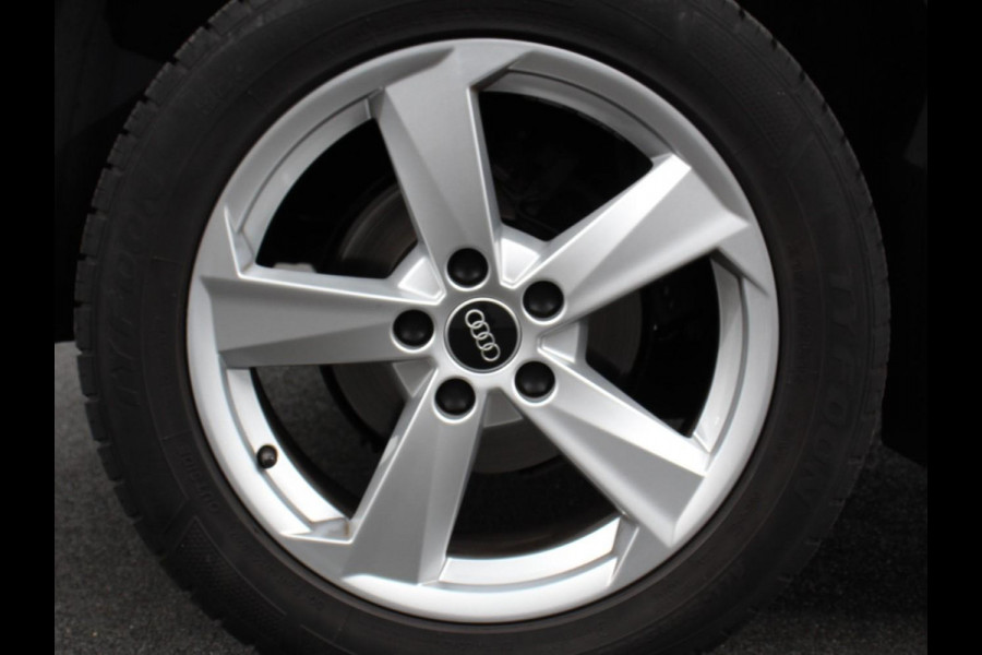 Audi Q2 35 TFSI 150pk Automaat S Edition | Navigatie | Camera | Adaptive Cruise Control | LED Matrix | Elektrische Achterklep | Keyless Entry |