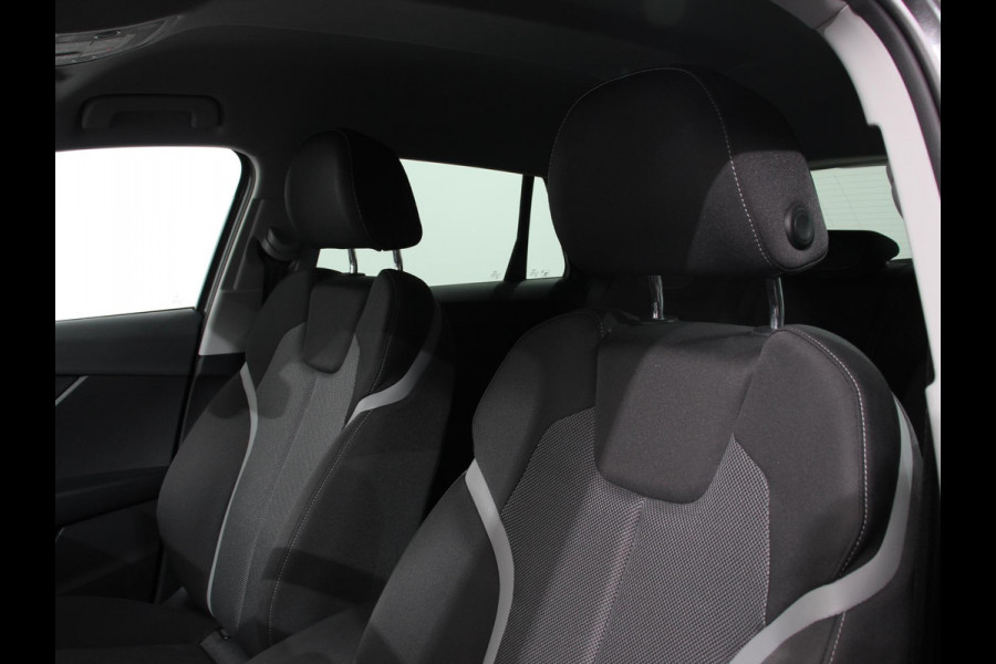 Audi Q2 35 TFSI 150pk Automaat S Edition | Navigatie | Camera | Adaptive Cruise Control | LED Matrix | Elektrische Achterklep | Keyless Entry |