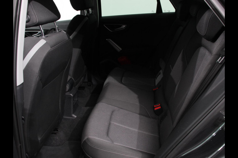 Audi Q2 35 TFSI 150pk Automaat S Edition | Navigatie | Camera | Adaptive Cruise Control | LED Matrix | Elektrische Achterklep | Keyless Entry |