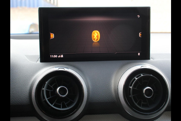 Audi Q2 35 TFSI 150pk Automaat S Edition | Navigatie | Camera | Adaptive Cruise Control | LED Matrix | Elektrische Achterklep | Keyless Entry |