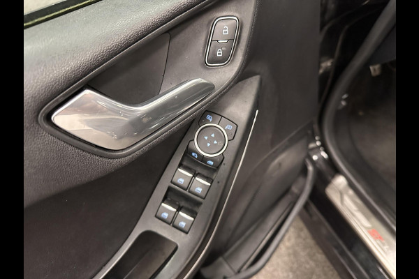 Ford Fiesta 1.0 EcoBoost ST-Line 125PK 6V Navigatie Full LED Carplay Parkeersensoren Cruise Control Stoel+Stuurverwarming Climate Control Privacy Glass 17" DAB+