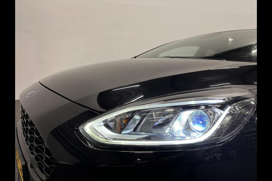 Ford Fiesta 1.0 EcoBoost ST-Line 125PK 6V Navigatie Full LED Carplay Parkeersensoren Cruise Control Stoel+Stuurverwarming Climate Control Privacy Glass 17" DAB+