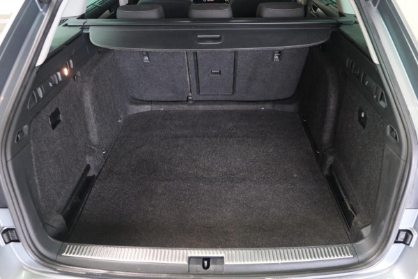 Škoda Superb Combi 1.6 TDI Greenline Business > €9450,- Netto Export <