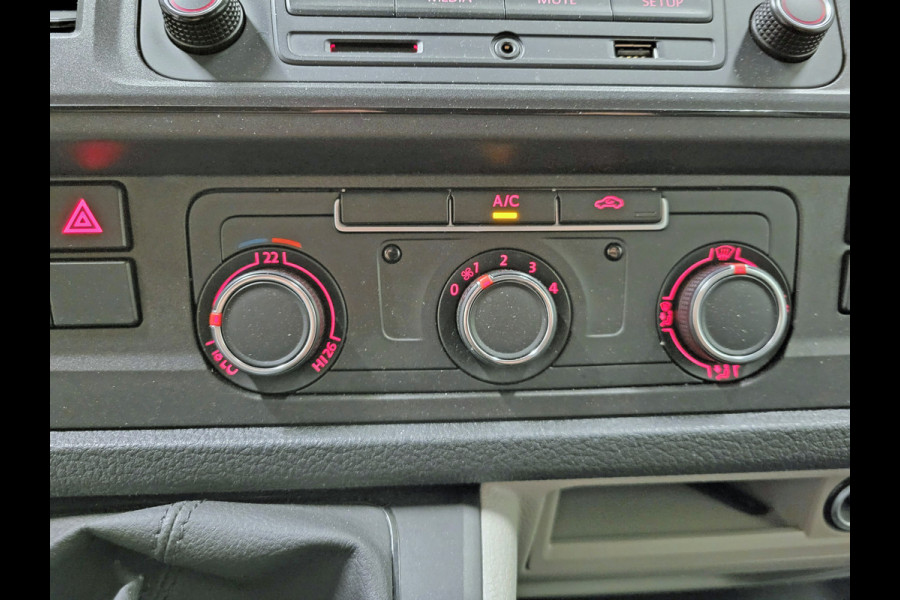 Volkswagen Transporter 2.0TDI L2/H1 Dubbele cabine Euro 6!