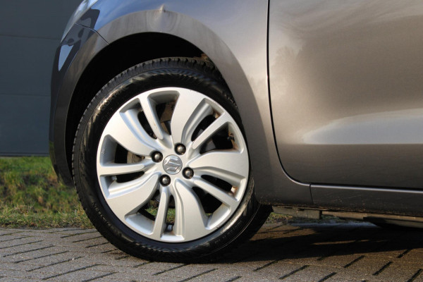 Suzuki Swift 1.2 Select Automaat Navi AllSeason Stoelverwarming Camera RIJKLAAR