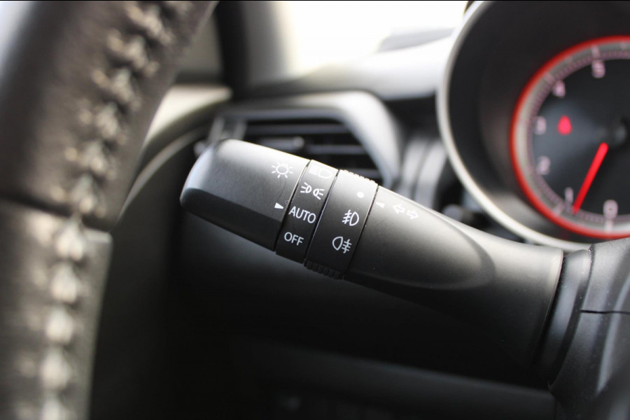 Suzuki Swift 1.2 Select Automaat Navi AllSeason Stoelverwarming Camera RIJKLAAR