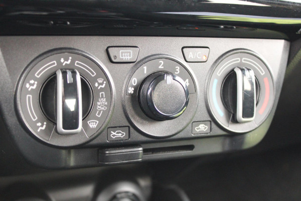 Suzuki Swift 1.2 Select Automaat Navi AllSeason Stoelverwarming Camera RIJKLAAR