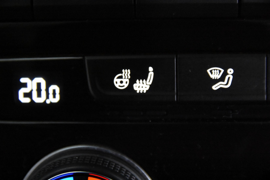 Volkswagen T-Roc Style 1.0 TSI *Trekhaak*Camera*Stoelverwarming*