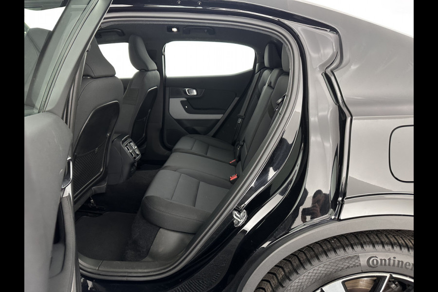 Polestar 2 Long Range Dual Motor Launch Edition 78kWh {SOH-88%} *PANO | NAVI-FULLMAP | FULL-LED | ADAPTIVE-CRUISE | BLIND-SPOT | TOP-VIEW | KEYLESS | LANE-ASSIST | DIGI-COCKPIT | CARPLAY | DAB+ | HEATED-COMFORTSEATS | CAMERA | MEMORY-PACK | PDC | 19''ALU*